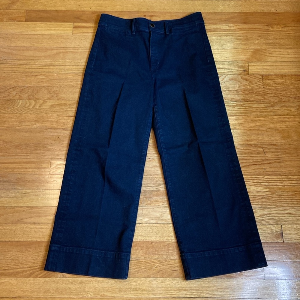 Ann Taylor Wide Crop Black Jeans. Size 12 - Picture 3 of 15